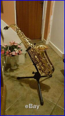 Yamaha YAS-25 Eb Alto Sax Saxophone with Case Strap Stand and Accessories